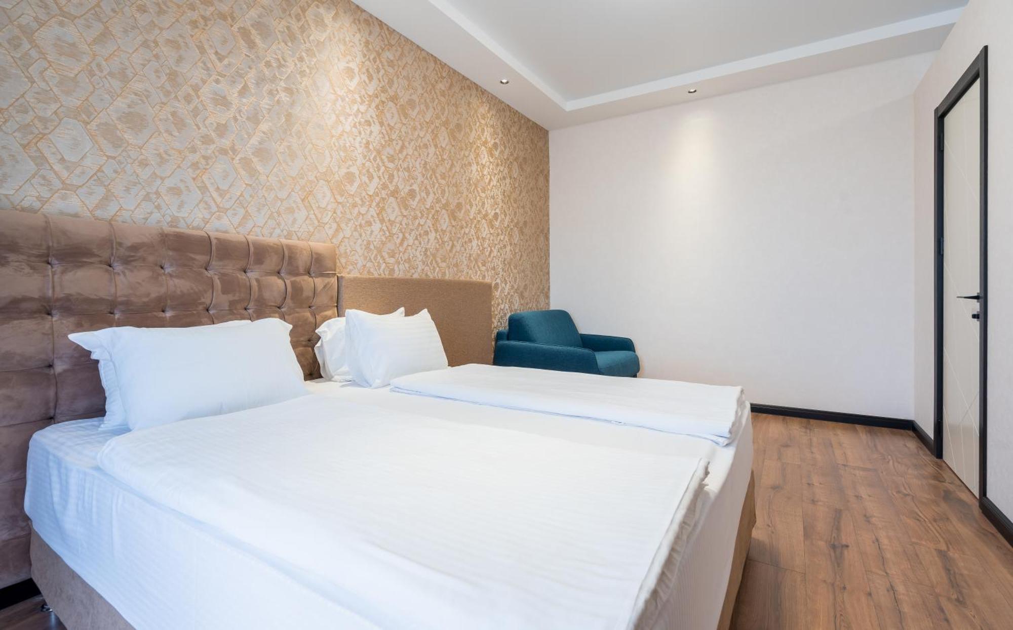 Olympus Hotel By Umbrella Tbilisi Exterior photo